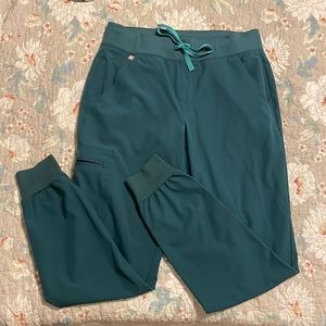 Lightly worn figs fionlite women’s small Caribbean blue Zamora scrubs